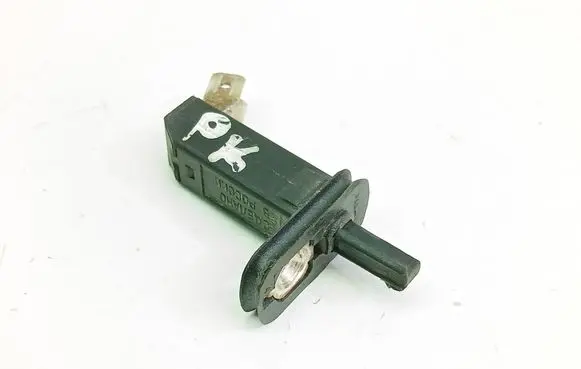 Audi 80 90 S2 B4 Front door sensor 
