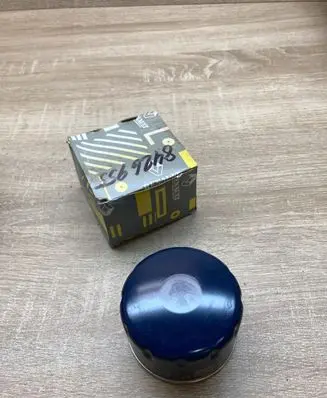 Renault 19 Oil filter cover 8200867976