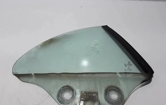 BMW 6 F12 F13 Rear side window 7219888
