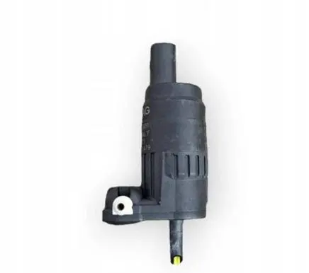 Volkswagen Touran I Windscreen/windshield washer pump 1K6955651