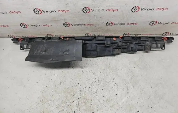 Top upper radiator support slam panel