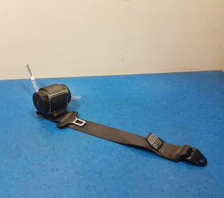 Opel Astra J Front seatbelt 617472300B