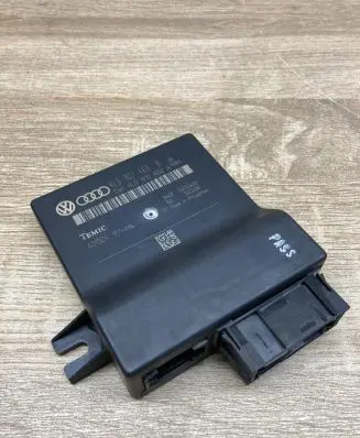 Audi Q7 4L Gateway control module 4L0907468B 4L0910468A