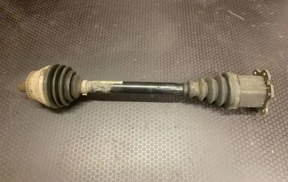 Audi A4 S4 B7 8E 8H Front driveshaft 8E0407271S