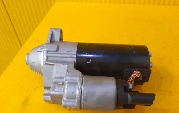 Mercedes-Benz E W213 Starter motor A6569060300