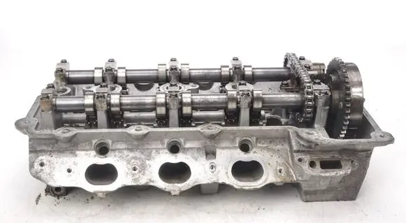 Chrysler 300M Engine head 04663697AB