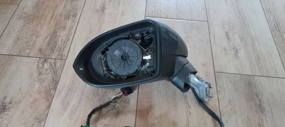 Volkswagen PASSAT B8 Front door electric wing mirror 3G0857537