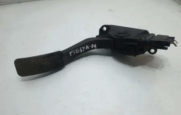 Ford Fiesta Accelerator throttle pedal 8V219F836AA
