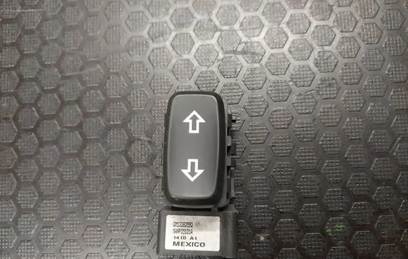 Opel Insignia A Seat control switch SANPD5121A 13282592