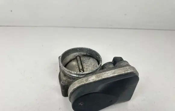 BMW 7 E65 E66 Throttle valve 7506627