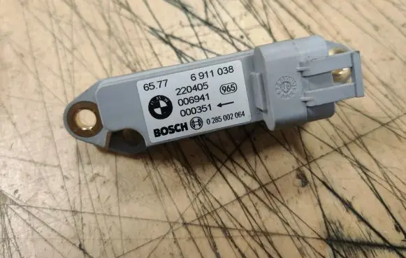 BMW X5 E53 Airbag deployment crash/impact sensor 65776911038