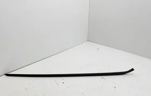 Seat Alhambra (Mk2) Windshield trim 7N0854328