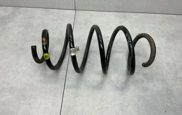 Land Rover Range Rover Evoque L538 Front coil spring BJ325310BD