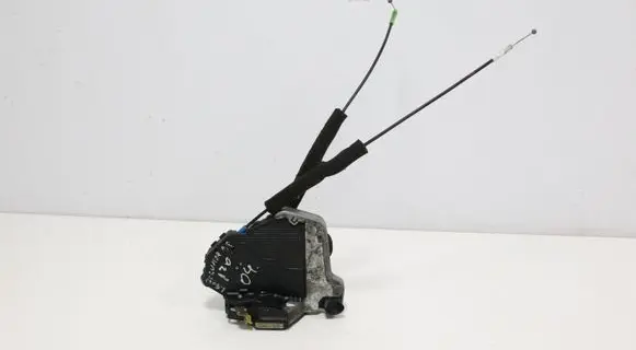 Toyota Land Cruiser (J120) Front door lock 3E26