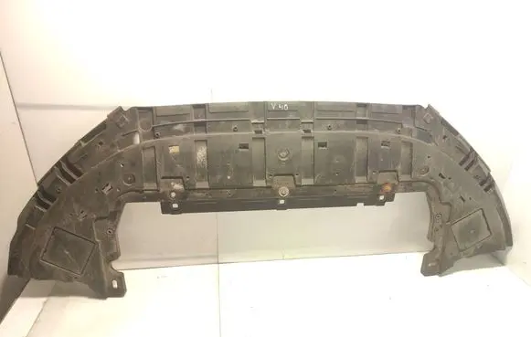 Volvo V40 Front bumper skid plate/under tray 
