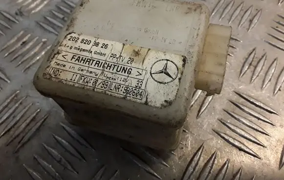 Mercedes-Benz C W202 Alarm control unit/module A2028203826 2028203826