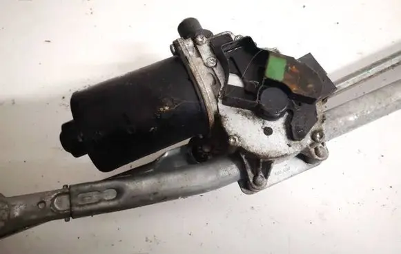 Mercedes-Benz A W169 Wiper motor a1698200300 404902