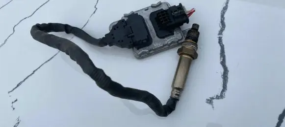 Mercedes-Benz E W212 Lambda probe sensor A0009058011