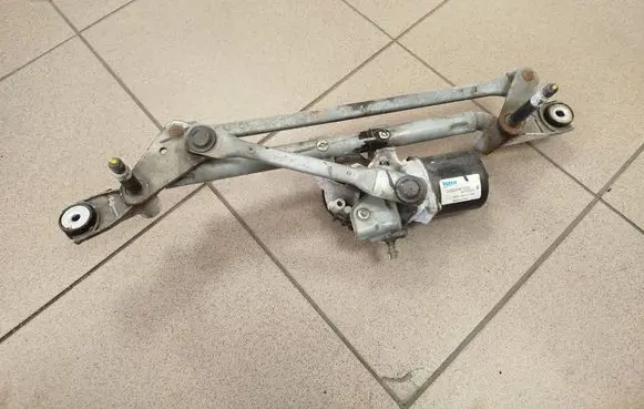 Opel Mokka Front wiper linkage and motor 95323224