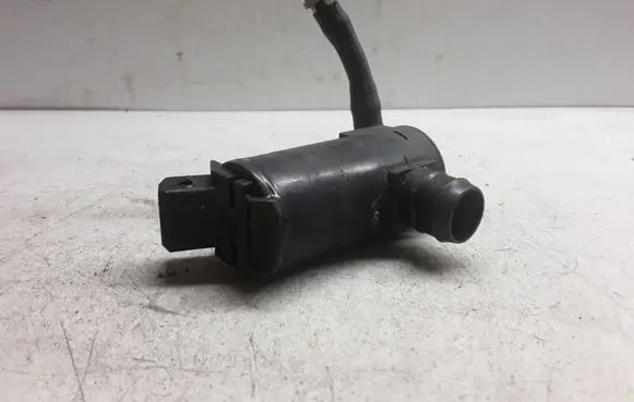 Volvo XC90 Windscreen/windshield washer pump 9169611 0602103950