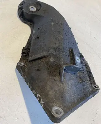 BMW X5 E53 Engine mounting bracket