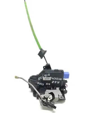 Audi A8 S8 D3 4E Rear door lock 4E0839016