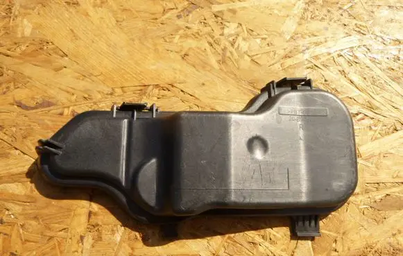 Volvo XC70 Headlight/headlamp dust cover 30760152 20B949C