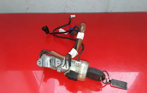 Subaru Outback Ignition lock 88215AE010 X1T25571