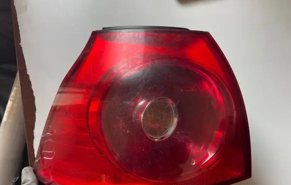 Volkswagen Golf V Rear/tail lights 1K6945095J