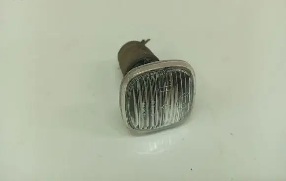Skoda Fabia Mk2 (5J) Front fender indicator light 1U0949127