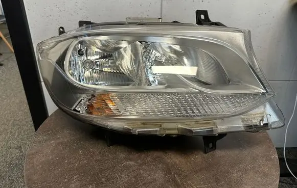 Mercedes-Benz Sprinter W907 W910 Headlight/headlamp A9109060100