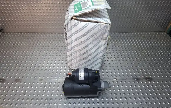 Fiat Doblo Starter motor 71782353
