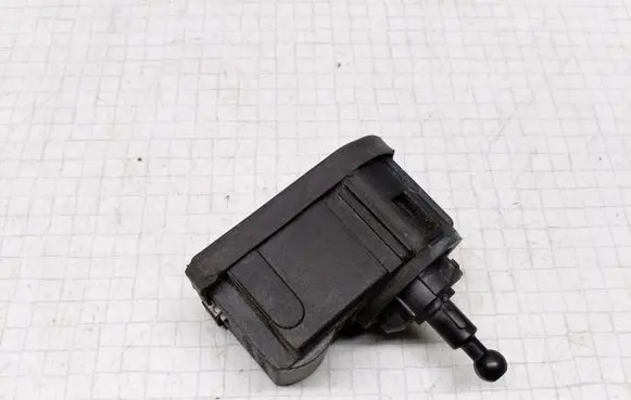 Volkswagen Lupo Headlight level adjustment motor 
