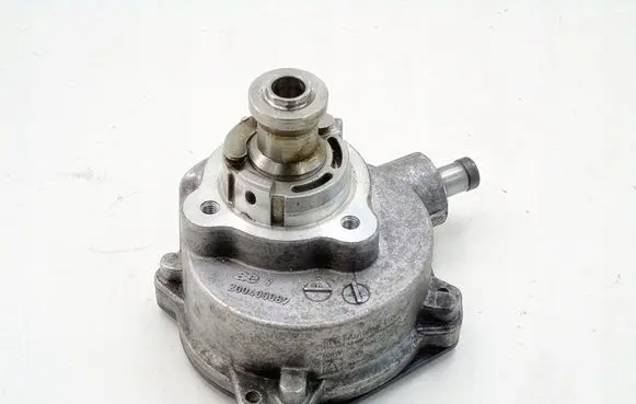 BMW 5 F10 F11 Vacuum pump 7519457