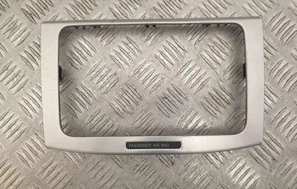 Volkswagen PASSAT B6 Radio/GPS head unit trim 3C0858069AG