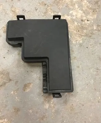 Nissan Qashqai Fuse box cover 243824EA2A