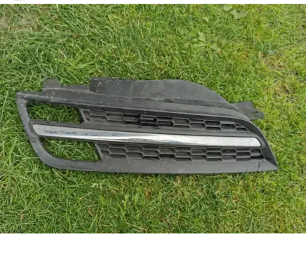 Nissan Micra Front fog light trim/grill 62320BC4XK