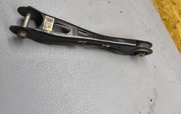 KIA EV6 Rear upper control arm/wishbone 55270GI000
