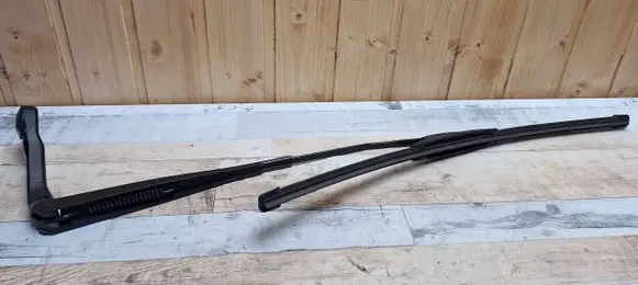 Opel Meriva A Front wiper blade arm 13140019