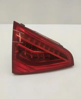 Audi A5 8T 8F Tailgate rear/tail lights 8T0945093C
