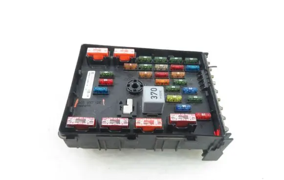 Seat Alhambra (Mk2) Central body control module 3C0937125