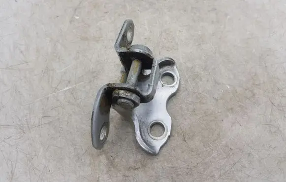 Lexus IS 220D-250-350 Rear door upper hinge NOCODE