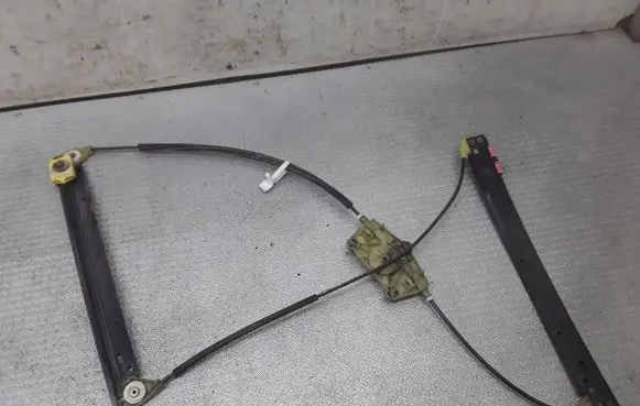 Audi A6 S6 C6 4F Front window lifting mechanism without motor 4F0837462C