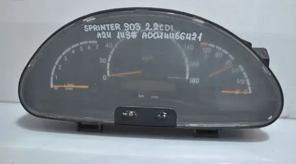 Mercedes-Benz Sprinter W901 W902 W903 W904 Speedometer (instrument cluster) A0014466421