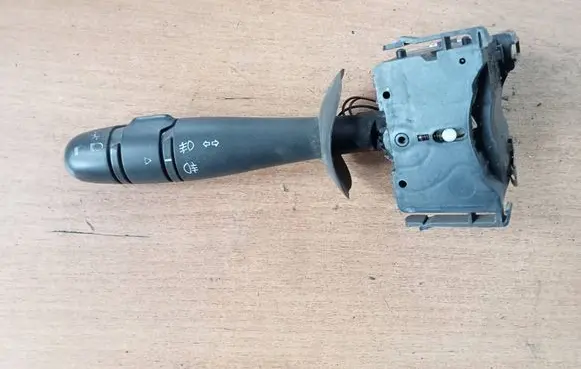 Renault Laguna II Wiper turn signal indicator stalk/switch 8200328895 34576801AV