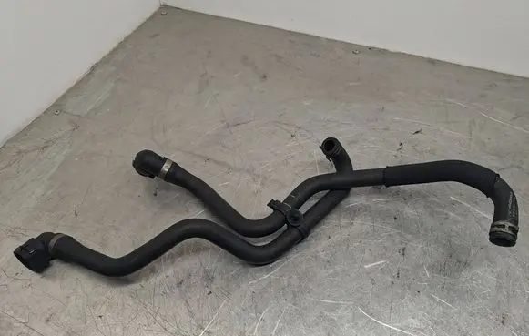 Opel Signum Engine coolant pipe/hose 13119230 13119226