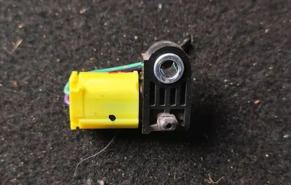 Mitsubishi Space Star Airbag deployment crash/impact sensor 8651A197
