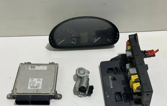 Mercedes-Benz Sprinter W906 Engine ECU kit and lock set A6519002600 A6519012200 A9065453401