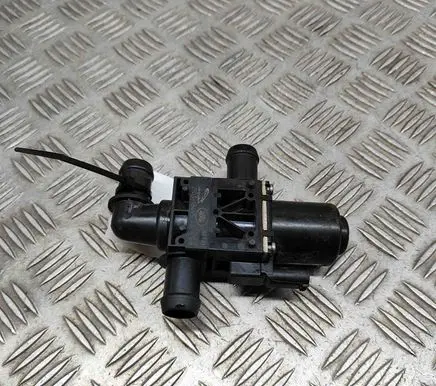 Jaguar I-Pace Coolant heater J9D318495AA