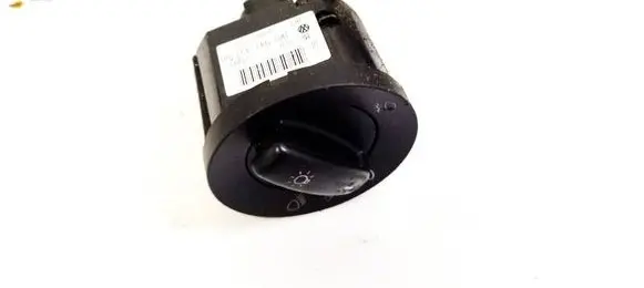 Volkswagen Golf VI Light switch 1K0941431BB